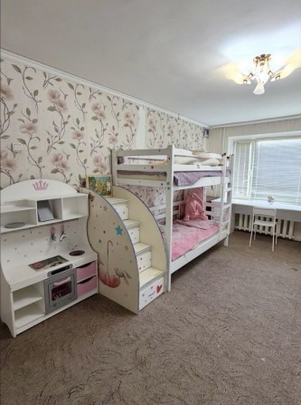 Продам 3-комнатную киевку проспект Мира 3 этаж - фото 1