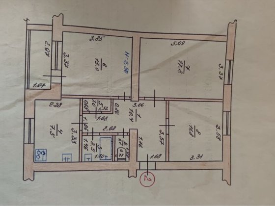 Трикімнатна квартира Изюм