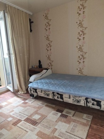 Продам Гостинку 2/5, на Александрийской 19 - фото 1
