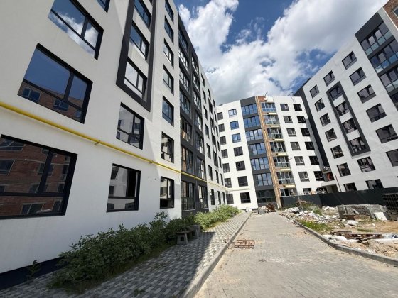 Терміново! Продам 1 кімнатну квартиру  біля набережної, Без комісії!