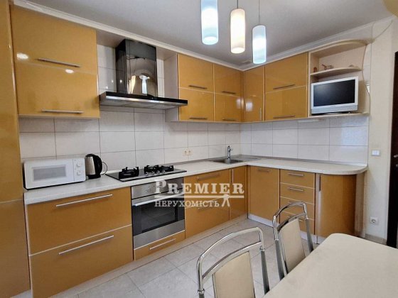 Продаж 3 кімн. квартири у м. Чорноморськ Черноморск