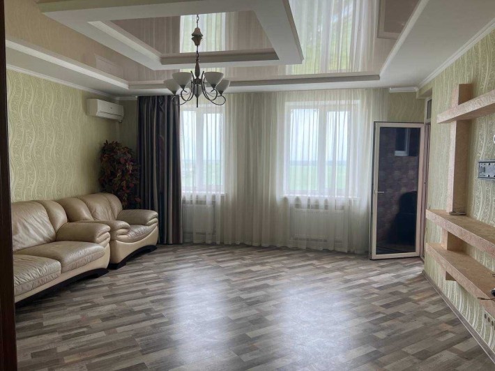 2-комнатная, 94 м2, Ремонт, мебель, Черноморск - фото 1