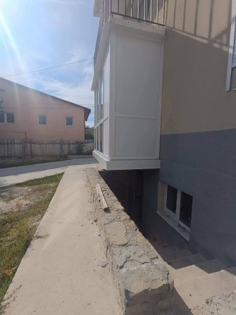 Продається квартира поруч з центром - фото 1