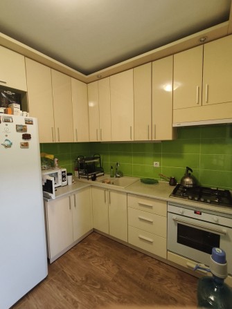 Продаж квартири трьох кімнатної - фото 1