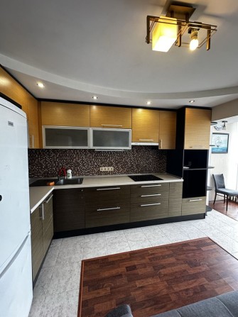 Продажа 1 комнатной квартиры 60 кв м - фото 1