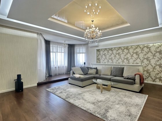 Продам 3 к квартиру 150 м кв, ДЕРЖПРОГРАМИ Черноморск
