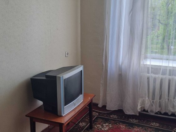 Продам однокімнатну квартиру 13кв.м в центрі Коростень