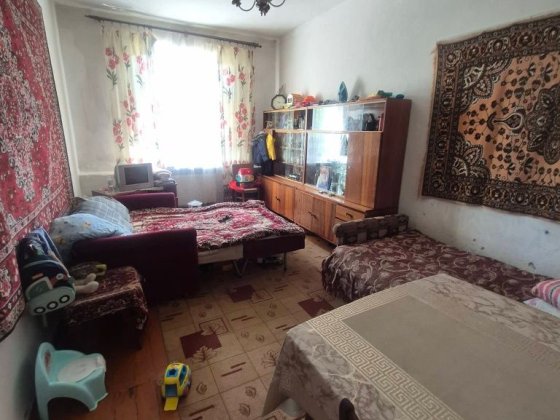 Продам 2-х кімнатну квартиру, р-н Щебзавод Коростень