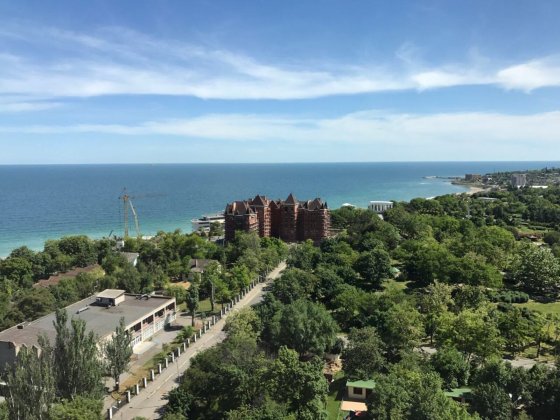 В продаже 2х-комнатная вартира с панорамным видом на море