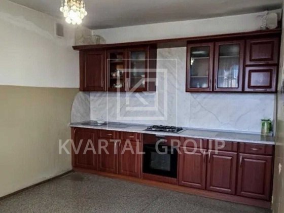 Продам 3 кімнатну квартиру з ремонтом в м. Коцюбинське вул. Паризька
