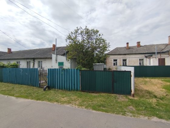 Квартира 3к поруч з центром / продаж 42м2 плюс 1 сотка землі Миргород