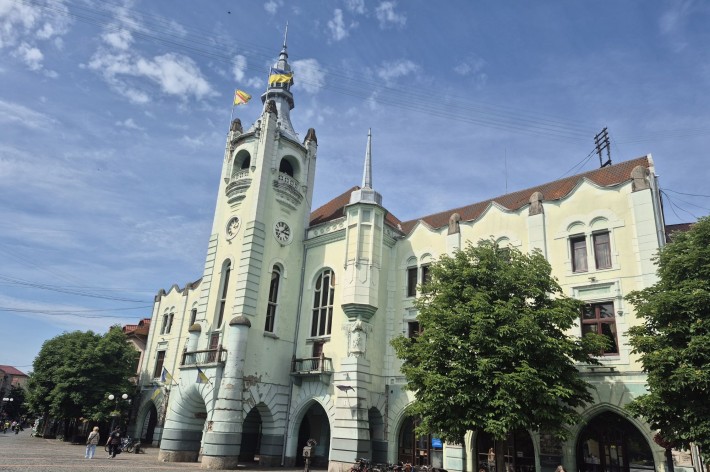 Продаж 2 кімнатной в тихому центрі міста. - фото 1