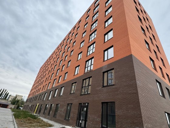 2-кімнатна квартира площею 65м. кв., за ціною 40к $ Нетешин