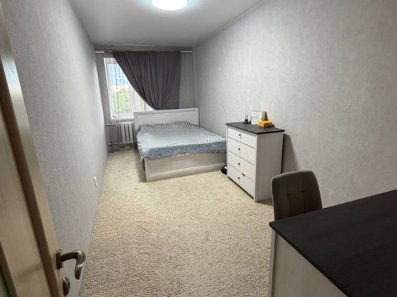 Продам 3-кімнатну квартиру з ремонтом та меблями Нововолинськ