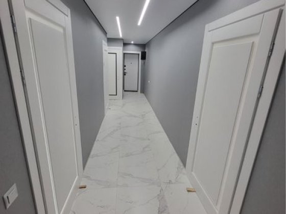 Продам трьох кімнатну квартиру в центрі ! Звягель