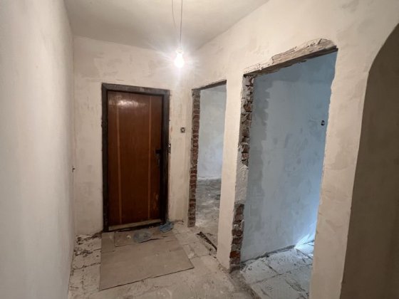 Продаж трикімнатноі квартири Мукачеве