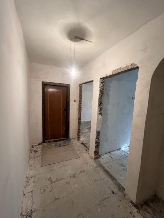 Продаж трикімнатноі квартири - фото 1
