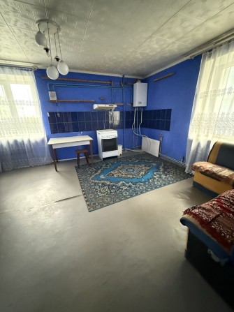 Продам 4 комнатнатную квартиру - фото 1