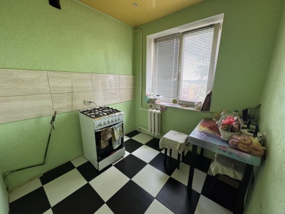 Продам 1к квартиру з частковим ремонтом Самар