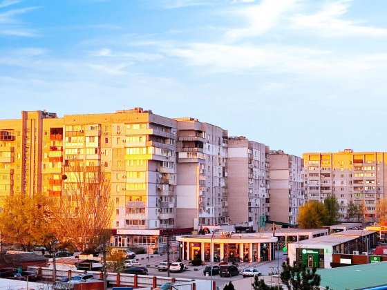 ПРОДАМ 2-кімнатну квартиру в м.Самар, район Трейд парк ("Карат"). Самар