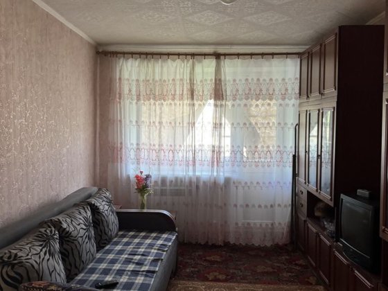 Продам  2 х комнатную квартиру Павлоград