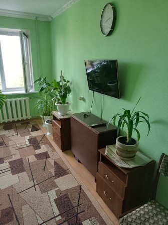 Продам 2 х кімнатну квартиру - фото 1