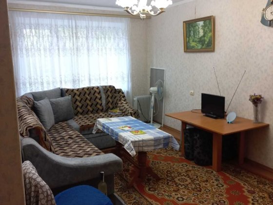 Продам 3-х кімнатну квартиру в центрі міста Прилуки