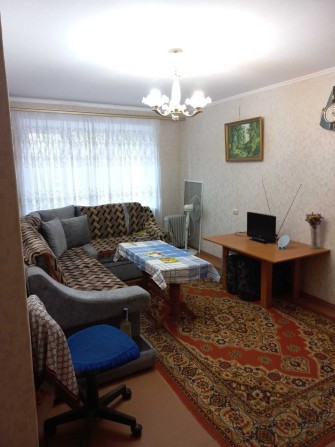 Продам 3-х кімнатну квартиру в центрі міста - фото 1