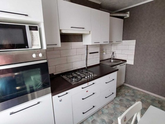 Продам 2к. квартиру в с. Зарічне Самар