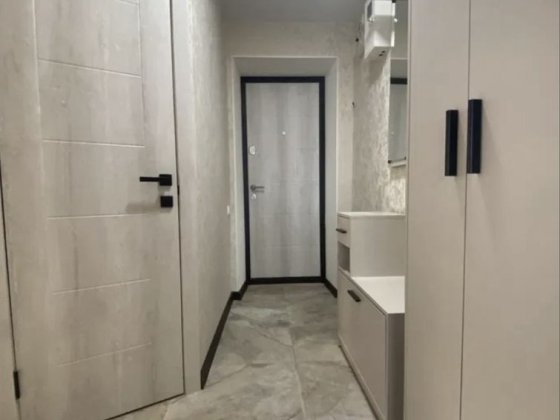 Продам 2х квартиру з новим ремонтом Самар