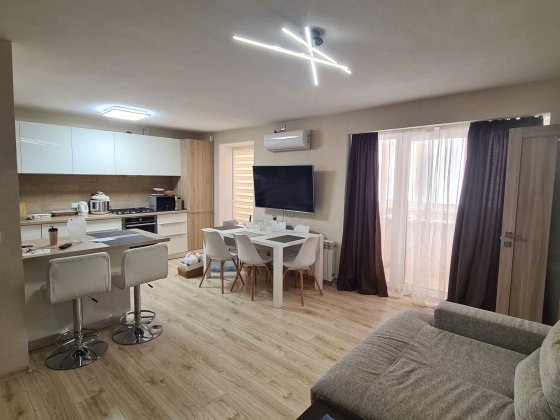 Продам 4 ком квартиру центр Самар