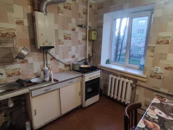 Продаётся 2-х комнатная квартира в центре Славянска