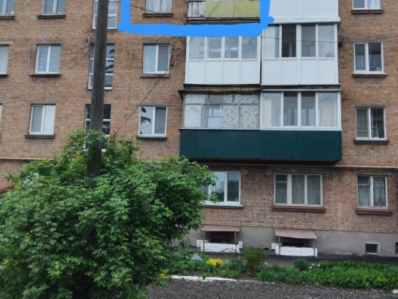 Продам 2 -кімнатну квартиру в м. Сміла район Шевченко Смела