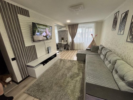 Продаж 3 кімнатної квартири в центрі м.Сміла Смела