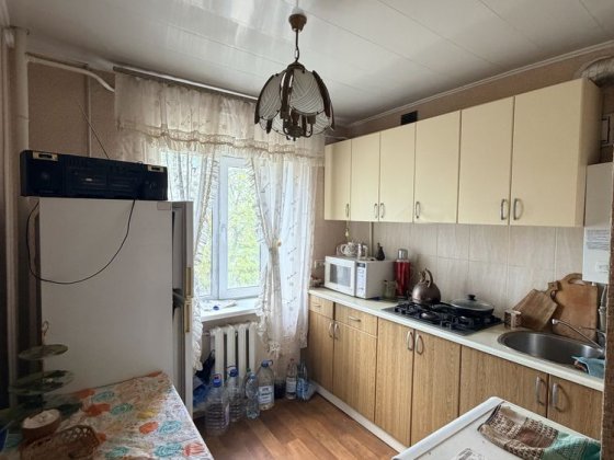 Продается 1 комнатная квартира. Центр. Славянск.