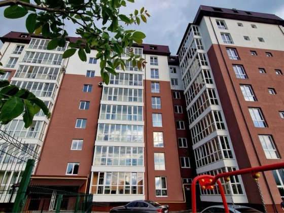 Продається 4- кімнатна квартира в м. Стрий Стрий