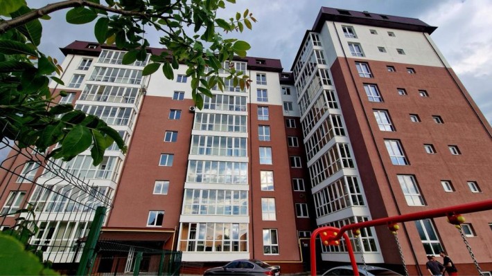 Продається 4- кімнатна квартира в м. Стрий - фото 1
