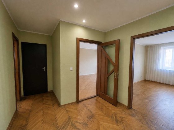 Продаж 3-кімнатної квартири по вул. Стебницька в місті Трускавець Трускавец