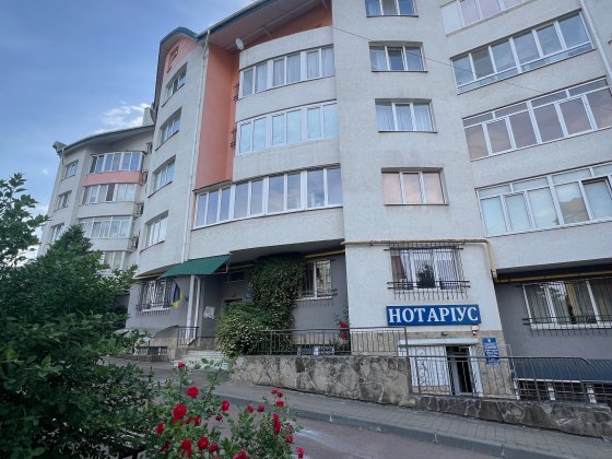 Простора 2-кімнатна квартира 93 м² у Трускавці | вул. В. Івасюка Трускавец