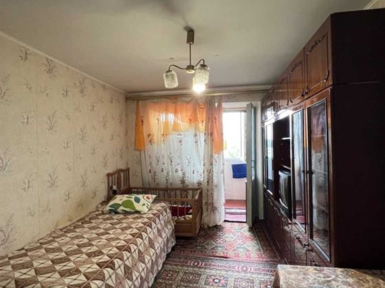 Продається 3 -кімнатна квартира, район 3 - школи