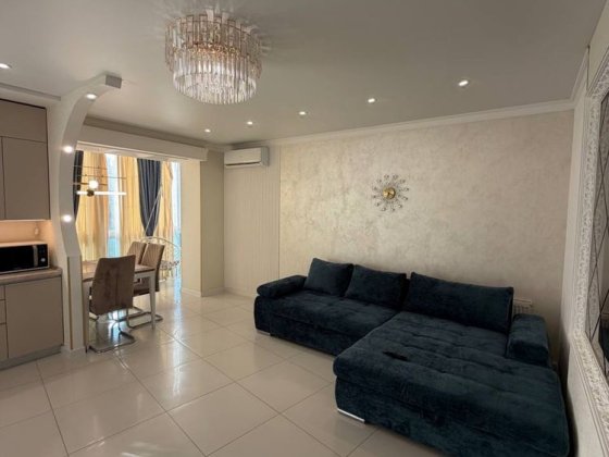 Продається простора квартира — 87 м² Умань