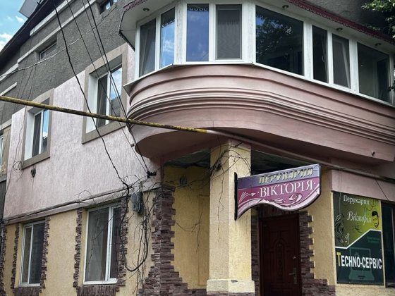 Продаж  двокімнатної квартири Хотин