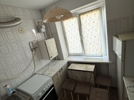 Продам квартиру.Район ринку,окремі кімнати Шептицкий