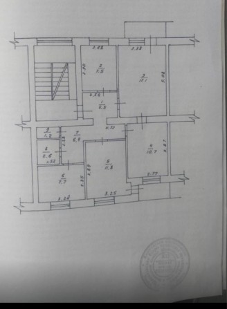 Продам 4- кімнатну квартиру . Індивідуальне опаленння+ гараж - фото 1