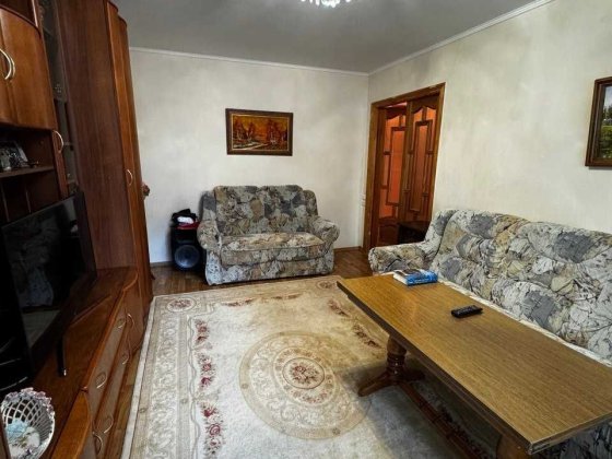 3-кімнатна квартира, 60,2 м.кв, Індивідуальне опалення, Мебльована / 1-й поверх /Балкон+Лоджія+Підва Шостка