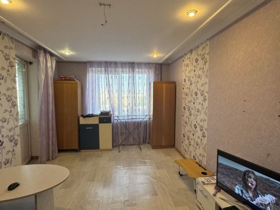 Продаж 1 кімнатноі перепланованоі в 2 Шептицкий