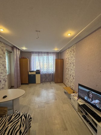 Продаж 1 кімнатноі перепланованоі в 2 - фото 1