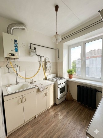 Продам 2 кімнатну квартиру - фото 1