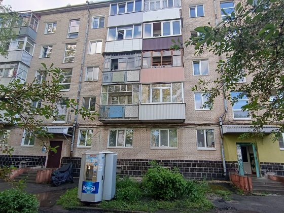 Продам 2 к квартиру і гараж, Чугуїв Чугуїв