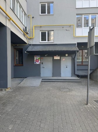 Власник. Продам квартиру. Район Порт Сіті - фото 1